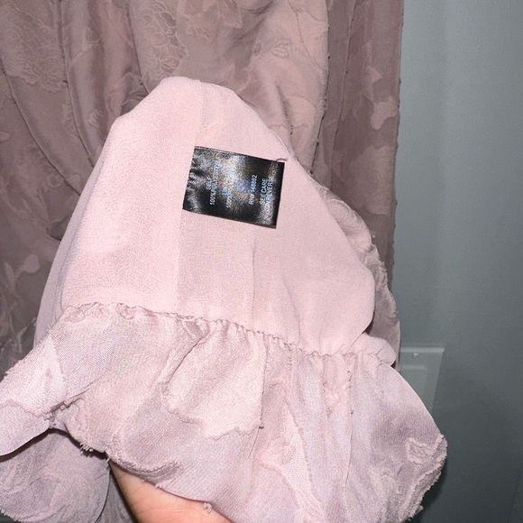 Chiffon Clip Floral Bubble Hem Blouse - Picture 4 of 7